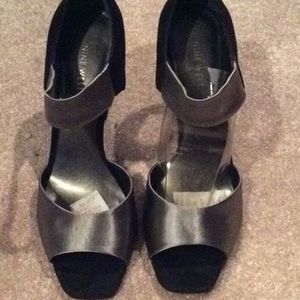 Nine west black suede heels, gray satin, new, 9.5